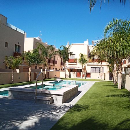 Torre De La Horadada - Modern And Comfortable 2 Bedroom Apartment Close To The Beach Torre de la Horadada エクステリア 写真