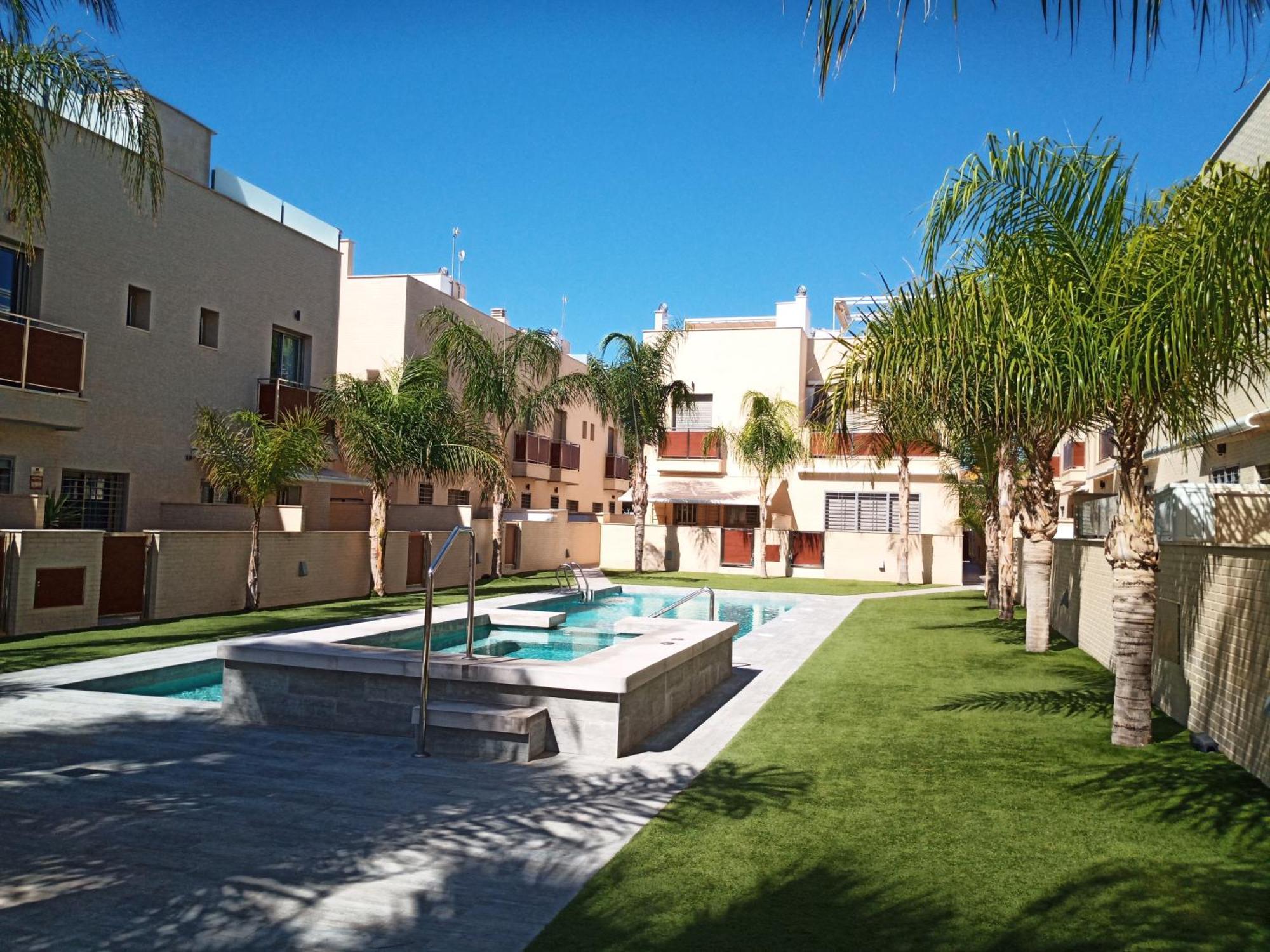 Torre De La Horadada - Modern And Comfortable 2 Bedroom Apartment Close To The Beach Torre de la Horadada エクステリア 写真